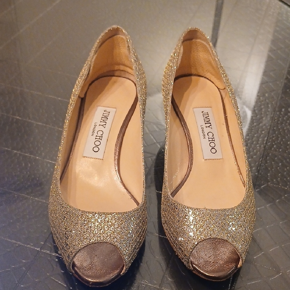 ✨ **Jimmy Choo Isabel Peep-Toe Pumps – Champagne Glitter Elegance** ✨ - Picture 2 of 9